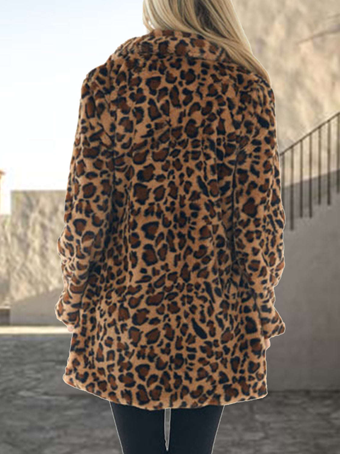 Leopard Print Women’s Collared Coat with Pockets – Stylish & Warm