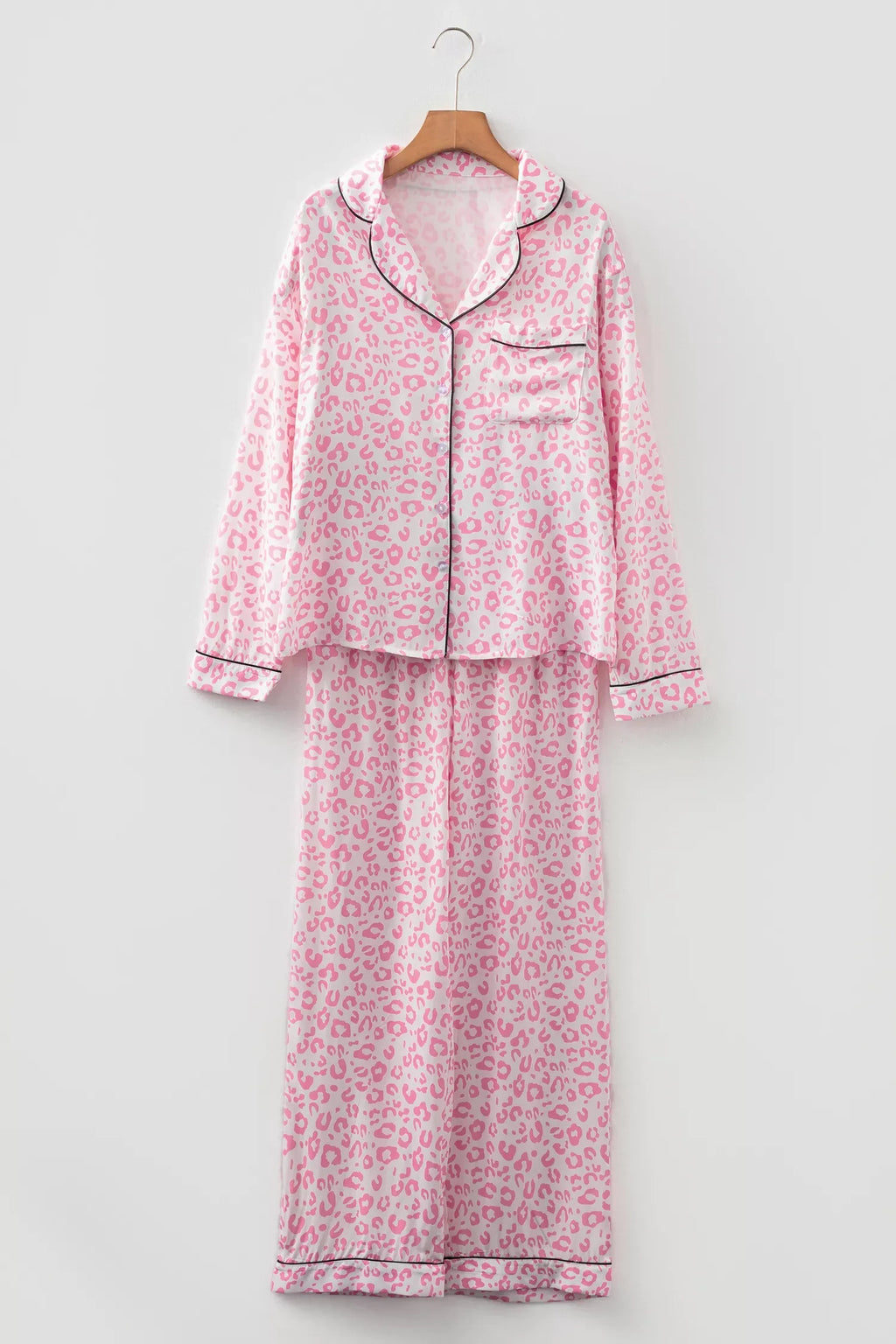 Leopard Print Pajama Set for Women – 2-Piece Button-Up Loungewear
