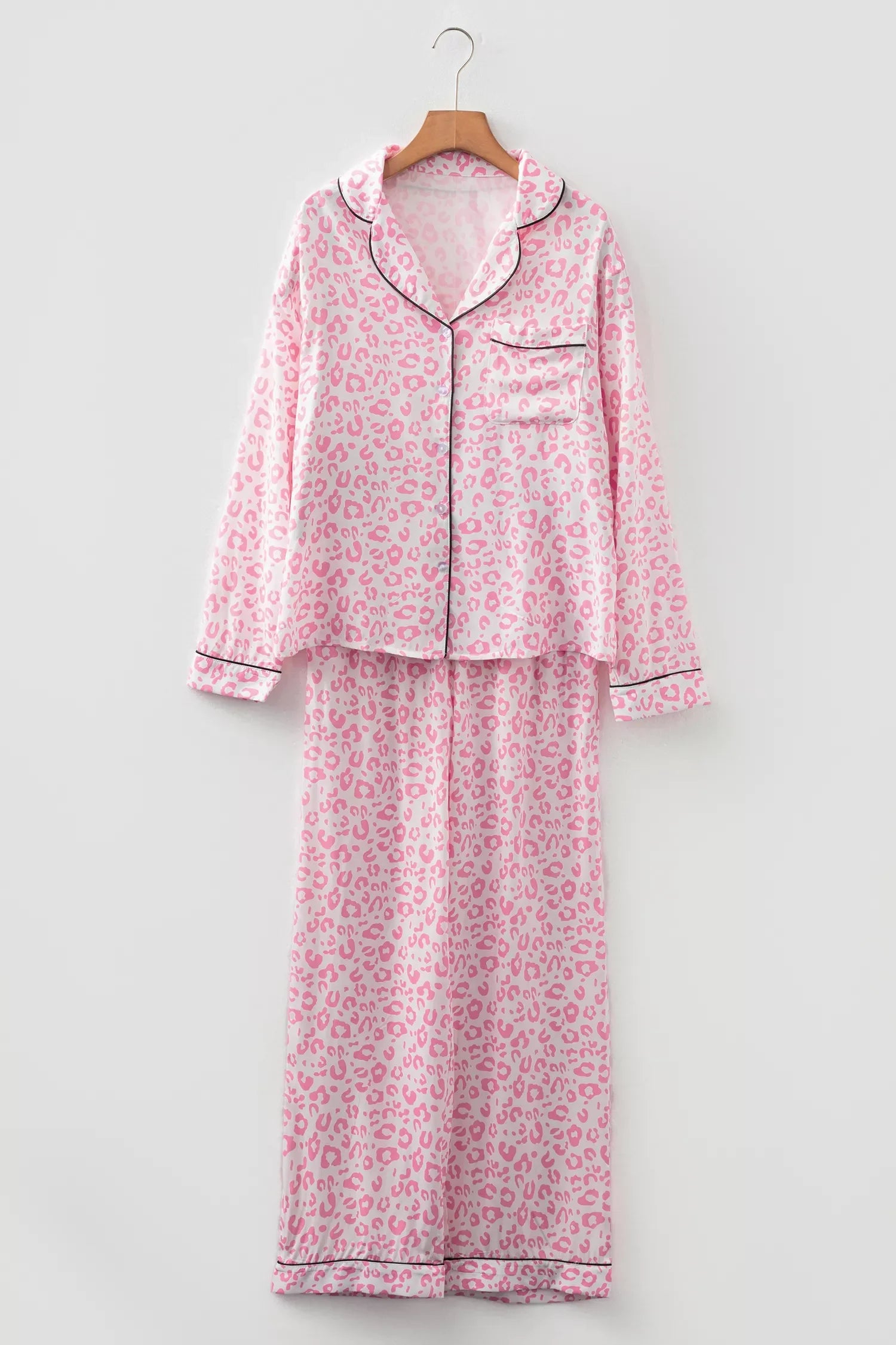 Leopard Print Pajama Set for Women – 2-Piece Button-Up Loungewear