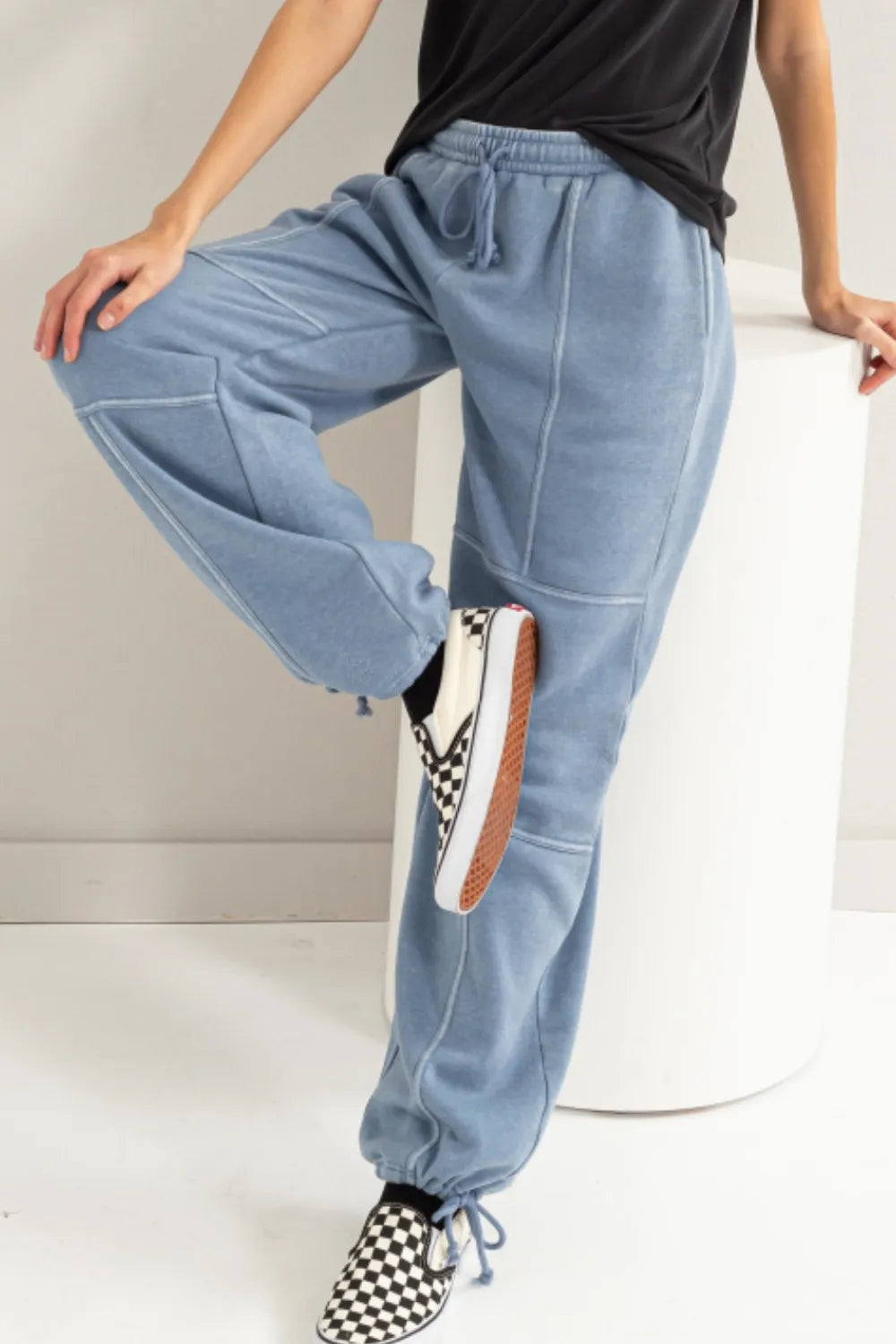 HYFVE Stitched Drawstring Sweatpants – Men’s Comfortable Casual Wear