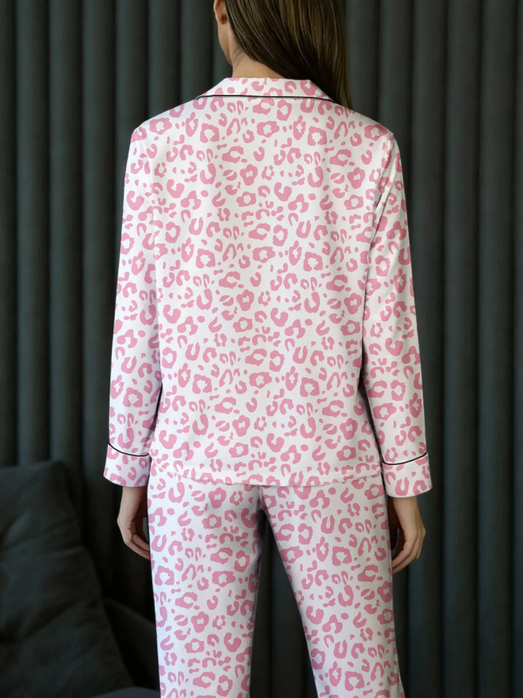 Leopard Print Pajama Set for Women – 2-Piece Button-Up Loungewear