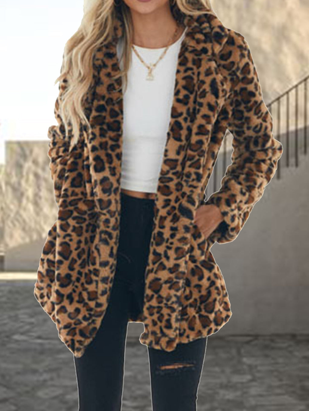 Leopard Print Women’s Collared Coat with Pockets – Stylish & Warm