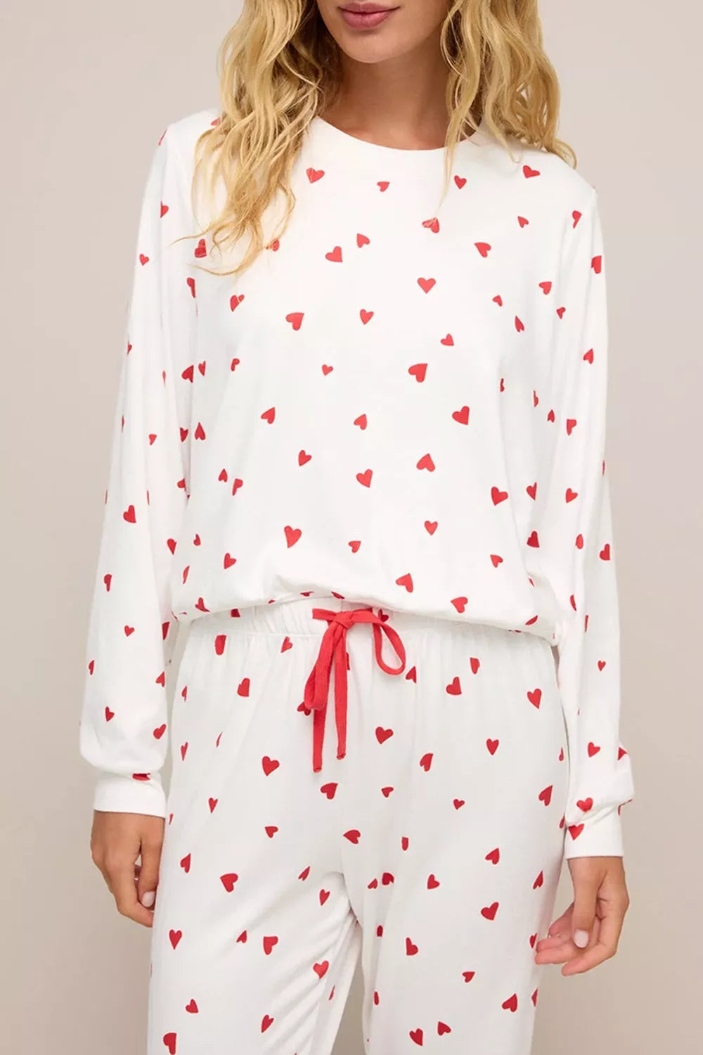 Hearts Print Lounge Set for Women – Long Sleeve Top & Drawstring Pants